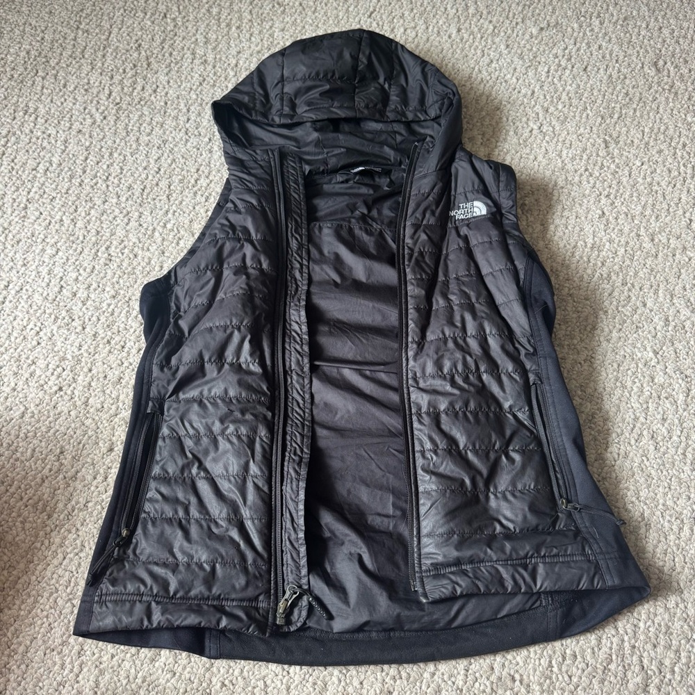 The North Face Black Vest Lightweight and Versatile